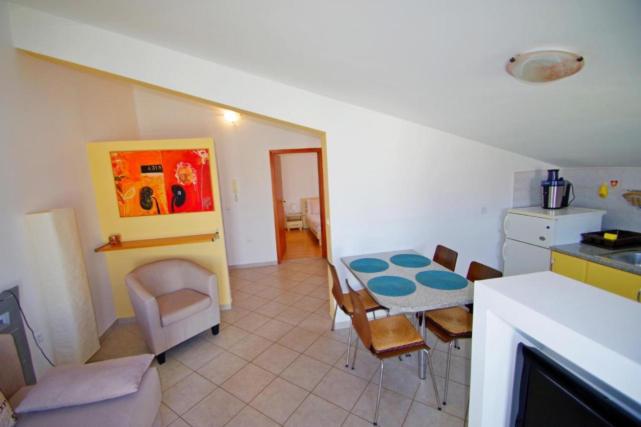 Holiday Apartment Sky, ميدولين المظهر الخارجي الصورة