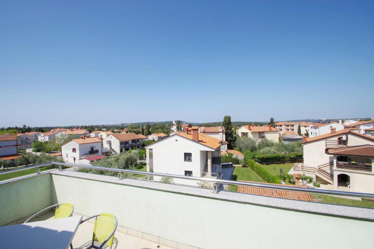 Holiday Apartment Sky, ميدولين المظهر الخارجي الصورة