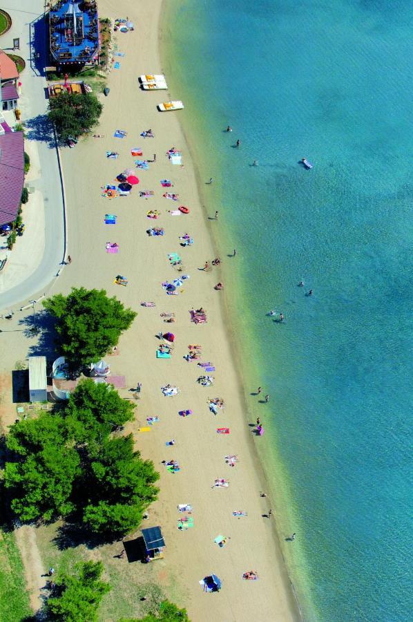 Holiday Apartment Sky, ميدولين المظهر الخارجي الصورة